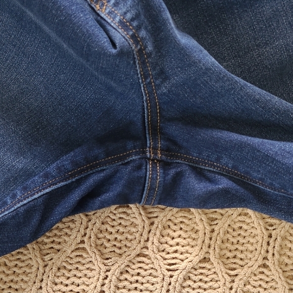 Spanx Two-Tone Raw Hem Cropped Flare Jeans - Size L - Picture 4 of 10